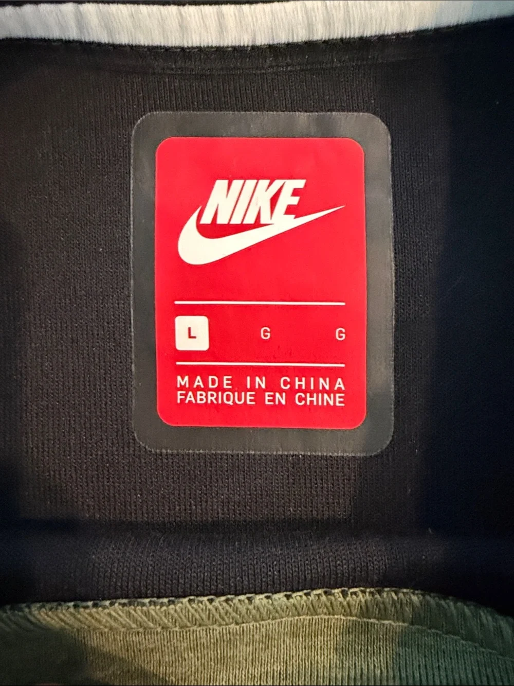 Nike crewneck olive